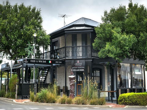 Amadio Wines Kangaroo Island Cellar Door - Sunshine Coast Tourism 0