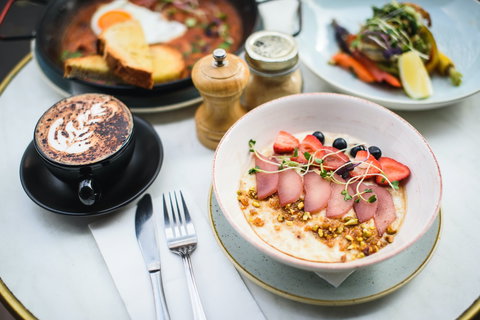 Birds Of A Feather - Sunshine Coast Tourism 0