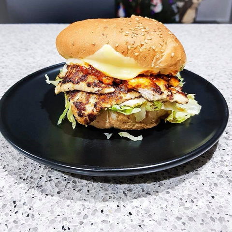 Galinha Burger - Sunshine Coast Tourism 0