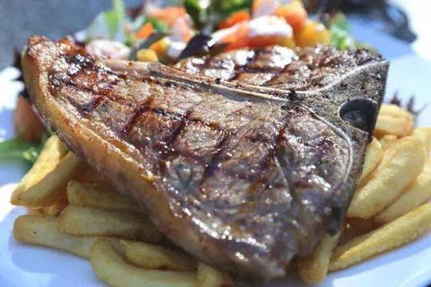 J's Kitchen Steak House - Berala Hotel - Berala - Holiday Sunshine Coast 0
