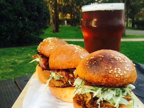 Murray’s Brewery And Port Stephens Winery - Sunshine Coast Tourism 1