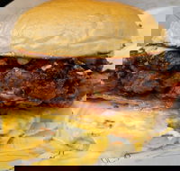 Sneaky Burger - Sunshine Coast Tourism