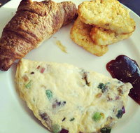 Baygarden Restaurant - Holiday Sunshine Coast