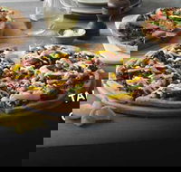 Crust Gourmet Pizza Bar - Belmont - Sunshine Coast Tourism