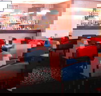 Waves Bar  Lounge - Sunshine Coast Tourism