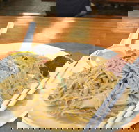 Ya Kwang - Holiday Sunshine Coast