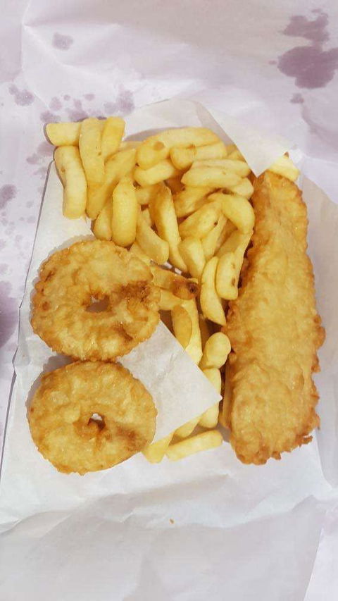 Caversham Fish & Chips - Sunshine Coast Tourism 0