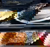 DC's Cafe and Juice Bar - Sunshine Coast Tourism