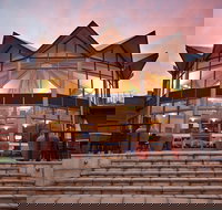 Lyndoch Hill Restaurant - Sunshine Coast Tourism