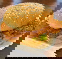 Ollies Chicken - Melton - Sunshine Coast Tourism