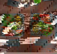 Quotes Cafe - Holiday Sunshine Coast