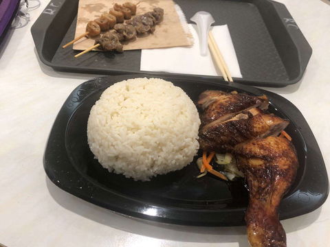 Rainbow Chicken - Sunshine Coast Tourism 0