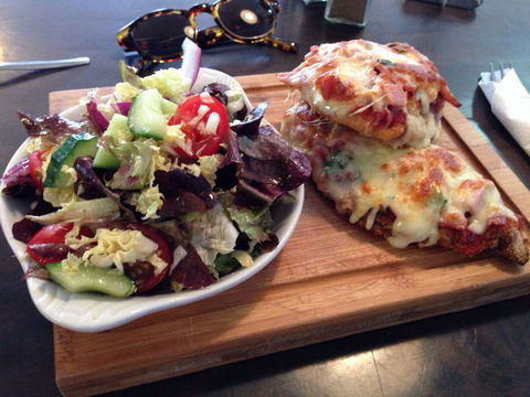 The Lazy Sheep - Sunshine Coast Tourism 0