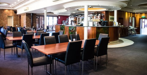 Bentley's Hotel Motel - Sunshine Coast Tourism 2