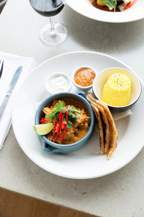 Lorne Hotel - Sunshine Coast Tourism 2