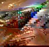 Montania Cafe Bar Restaurant - Sunshine Coast Tourism