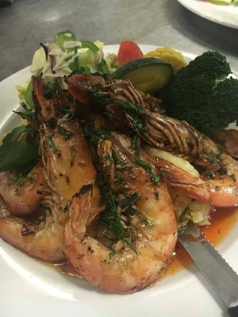 Big John's Italian Seafood Restaurant - Sans Souci - Holiday Sunshine Coast 0