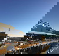Boardwalk Tavern - Holiday Sunshine Coast