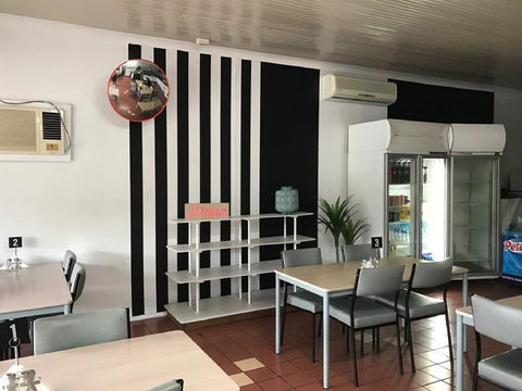 Cafe On West - Closed - Sunshine Coast Tourism 0