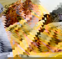 Chicken Treat - Kardinya - Sunshine Coast Tourism