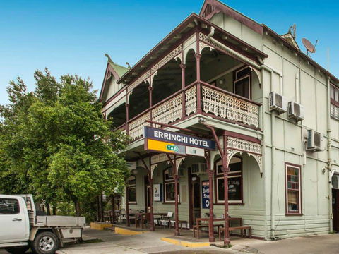 Erringhi Hotel - Sunshine Coast Tourism 0