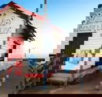 Little Sirens Kiosk - Sunshine Coast Tourism