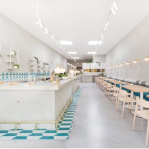 No.19 - Holiday Sunshine Coast 0