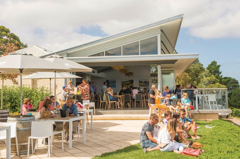 Pike And Joyce Wines - Holiday Sunshine Coast 1