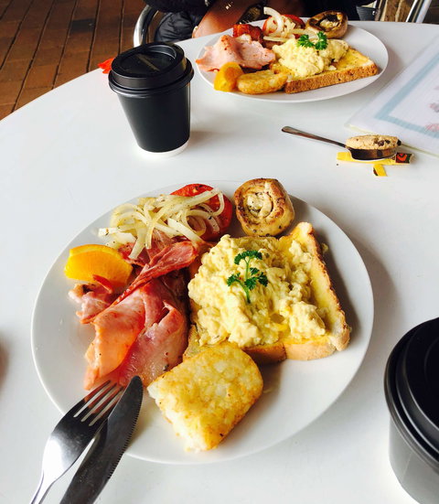 Swiss Chalet Coffee House - Sunshine Coast Tourism 0