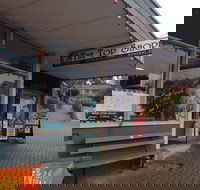 The Top Shoppe Cafe - Holiday Sunshine Coast