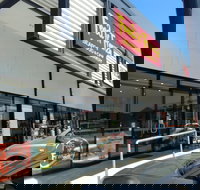 Feed 'n' Frenzy - Sunshine Coast Tourism