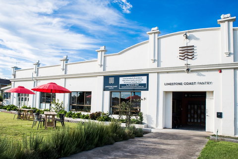 Limestone Coast Pantry - Holiday Sunshine Coast 0