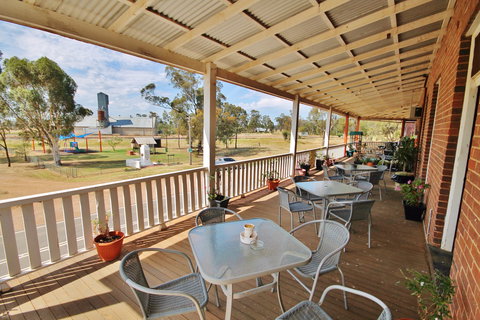 Railway Hotel Bribbaree - Sunshine Coast Tourism 0