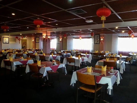 Red Lantern Licensed Chinese Restaurant - Holiday Sunshine Coast 0