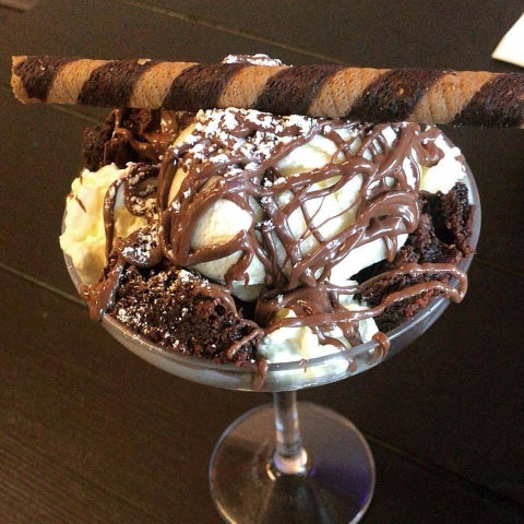 Tee-Lish Brownies - Sunshine Coast Tourism 0