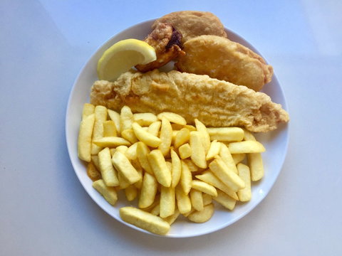 Harry's Take Away Fish & Chips - Holiday Sunshine Coast 0