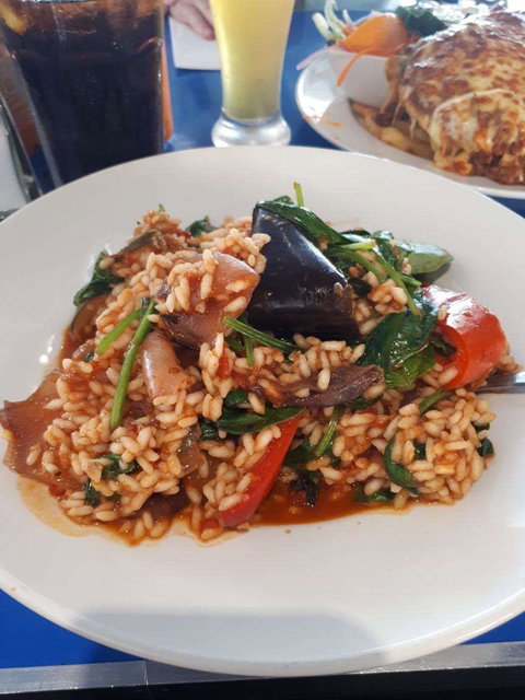 Lazy Moe's - Melton - Sunshine Coast Tourism 0