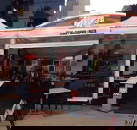 Max Restaurant - Holiday Sunshine Coast