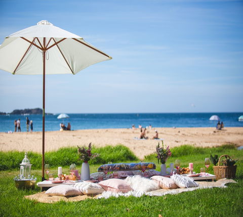 Picnic By The Sea - Sunshine Coast Tourism 0