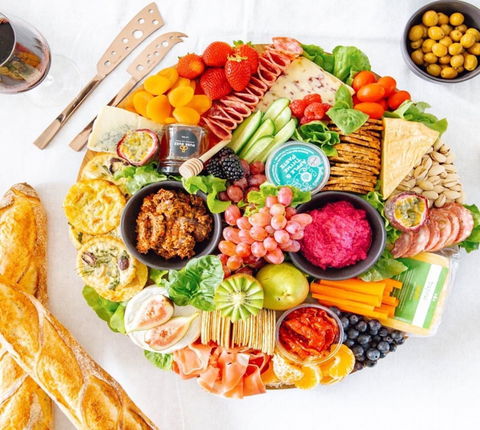Picnic By The Sea - Sunshine Coast Tourism 1