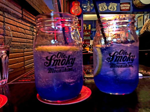 Pistol Pete's Food N Blues - Sunshine Coast Tourism 1