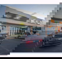 Bees Knees Caf - Sunshine Coast Tourism