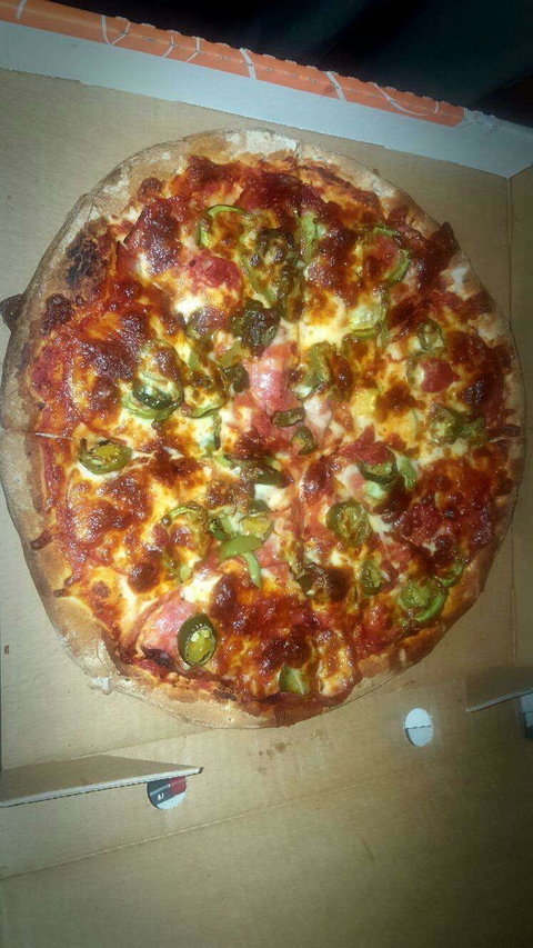 Eat Fresh Pizza - Sunshine Coast Tourism 0