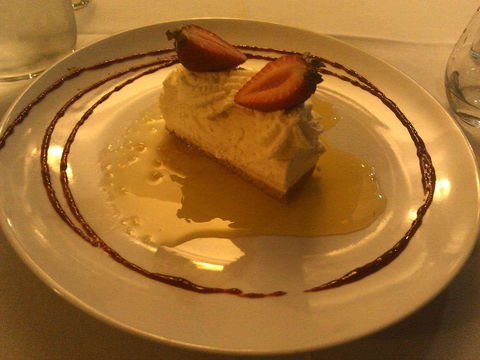 Sadies Restaurant At Gloucester Motel - Holiday Sunshine Coast 0