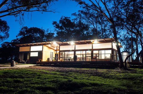 Strawhouse Wines - Holiday Sunshine Coast 0