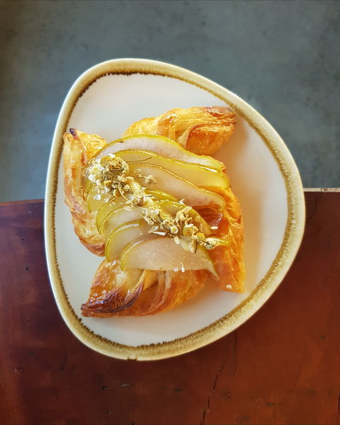 Hampden Deli, Dining And School - Holiday Sunshine Coast 1