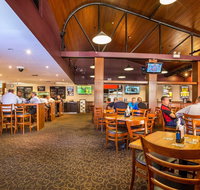 Smithfield Tavern - Holiday Sunshine Coast