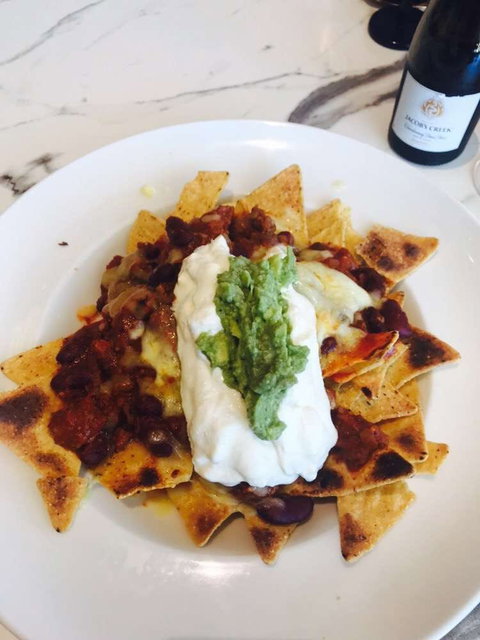 Victoria Hotel Restaurant - Sunshine Coast Tourism 0