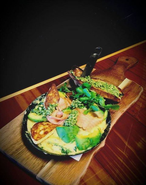 Daily Dose Cafe Wine Bar - Sunshine Coast Tourism 8