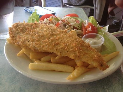 Flying Fish Point Cafe - Sunshine Coast Tourism 0